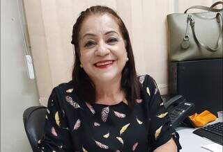 Na semana passada, Adriane nomeou a irmã do conselheiro do TCE, Waldir Neves, Sidonia Neves Barbosa, (Foto: Reprodução Facebook)
