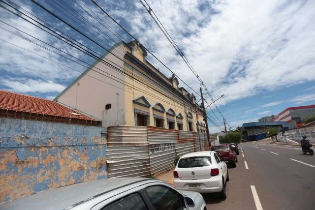 Justi&ccedil;a determina per&iacute;cia no antigo pr&eacute;dio do Col&eacute;gio Osvaldo Cruz