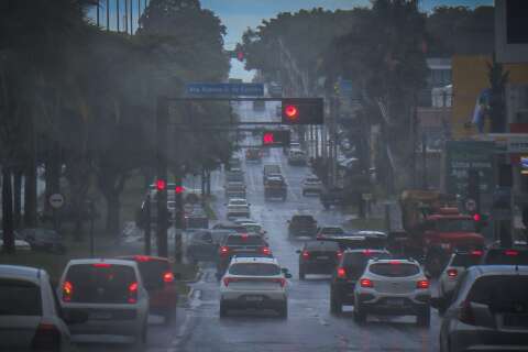 Meteorologia alerta para chuva de granizo com riscos de alagamentos em MS 