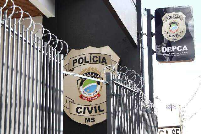 Tia procura pol&iacute;cia ap&oacute;s menino de 11 anos relatar estupros de padrasto