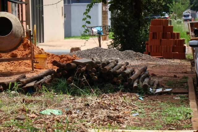 De guia rebaixada a infra&ccedil;&atilde;o na rua: sobra irregularidade e falta fiscaliza&ccedil;&atilde;o