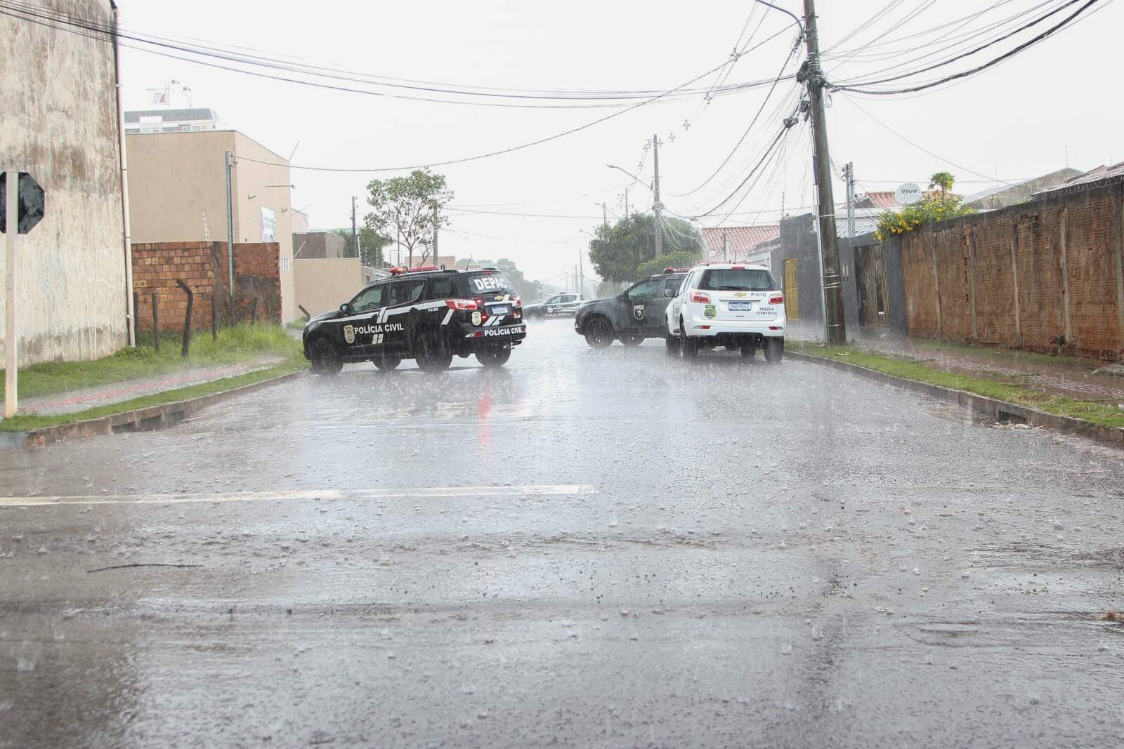 Capital tem sábado com chuva de verão em pontos isolados da cidade