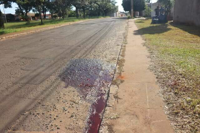 Rapaz de 26 anos &eacute; morto com tiro na cabe&ccedil;a ao defender irm&atilde;s de &quot;cantada&quot;