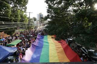 Caminhada LGBTQIA+ realizada em Campo Grande (Foto: Kísie Ainoã)