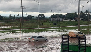 Ap&oacute;s alagamento, DNIT diz que faz obras contra problema em rodovia 