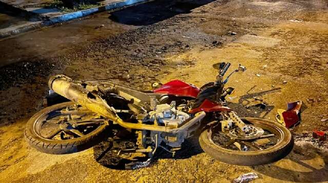 Adolescente &eacute; transferida para hospital da Capital ap&oacute;s acidente de motocicleta