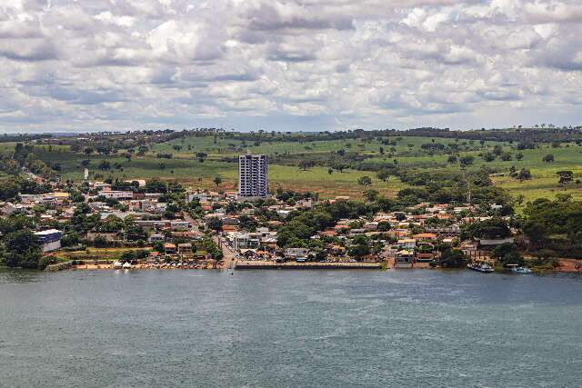 Paran&aacute; avan&ccedil;a em projeto para construir nova ponte que d&aacute; acesso ao MS