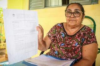 A aposentada Viviana Ximenez, 63 anos, foi vítima cinco vezes de instituições bancárias. (Foto: Henrique Kawaminami)