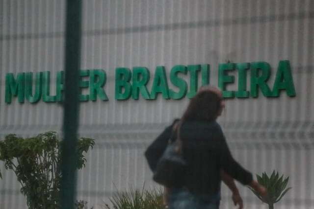 Homem &eacute; preso ap&oacute;s ser denunciado por estuprar a filha de 13 anos