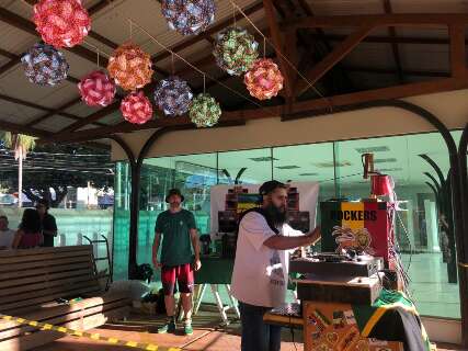 Bloco &#039;Sujo da Rockers&#039; mostra que Carnaval tamb&eacute;m &eacute; feito de reggae