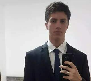 Matheus Coutinho foi assassinado aos 19 anos, por engano. (Foto/Reprodução)