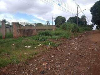 A obra para novo acesso às Moreninhas vai começar na Rua Salomão Abdalla. (Foto: Izabela Cavalcanti)