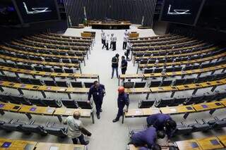 Plenário da Câmara dos Deputados passou por reforma após invasão de radicais durante atos antidemocráticos. (Foto: Agência Câmara)