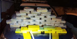 Passageiro de carro de aplicativo &eacute; preso com 46 kg de coca&iacute;na 