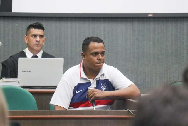 Serralheiro alega leg&iacute;tima defesa, mas &eacute; condenado a 11 anos por matar pedreiro