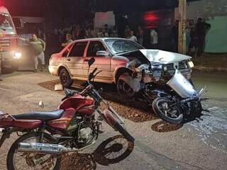 Motociclista sofre fratura no f&ecirc;mur em acidente de tr&acirc;nsito no Bairro Colibri I