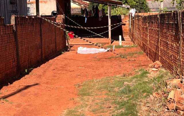 Suspeito de matar homem a tiros em garagem se apresenta 