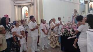 Em dia de Iemanj&aacute;, louva&ccedil;&atilde;o &eacute; no Rio Paraguai com uni&atilde;o entre religi&otilde;es