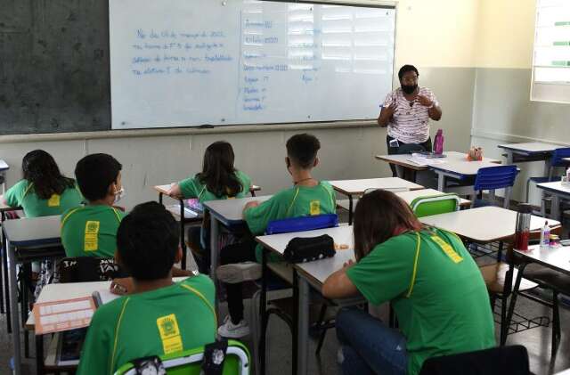 Professores da Rede Estadual de Ensino t&ecirc;m reajuste salarial de 15%