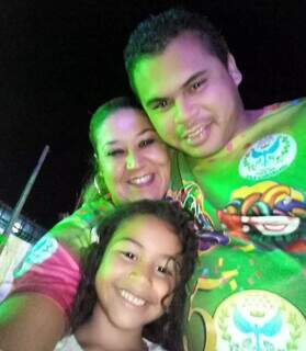 Com hist&oacute;ria de amor na Carvalho, Jana&iacute;na quer tirar grito da garganta