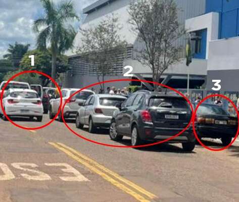 Sem fiscaliza&ccedil;&atilde;o, vale-tudo vai de fila tripla a &ldquo;folgado&rdquo; na parada de &ocirc;nibus