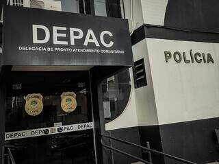 Mulher instala aplicativo a pedido de "central de segurança" e perde R$ 51 mil Mulher instala aplicativo a pedido de "central de segurança" e perde R$ 51 mil