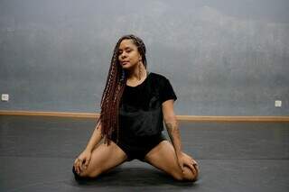 A professora de dança Livia Lopes Correa, de 30 anos, fez da dança uma ferramenta de transformação no dia a dia