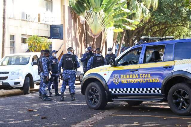 Guardas negam acusa&ccedil;&atilde;o de agress&atilde;o e v&atilde;o prestar queixa contra testemunha