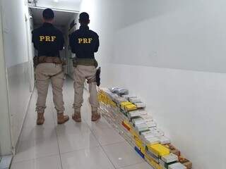 Traficante &eacute; preso transportando 250 quilos de coca&iacute;na em camionete 