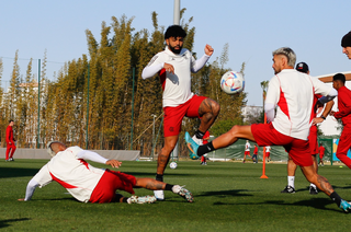 Jogadores do Flamengo em treinamento no Marrocos (Foto: Gilvan de Souza/CRF)