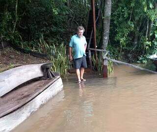 Nível do rio causa preocupação entre moradores de Bonito. (Foto/Direto das Ruas)