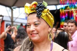 Eliane Nobre explica sobre a importância da cultura carnavalesca continuar. (Foto: Henrique Kawaminami)
