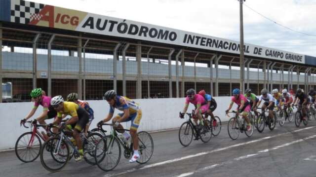 Fim de semana em MS tem ciclismo, corrida noturna, jud&ocirc; e futebol