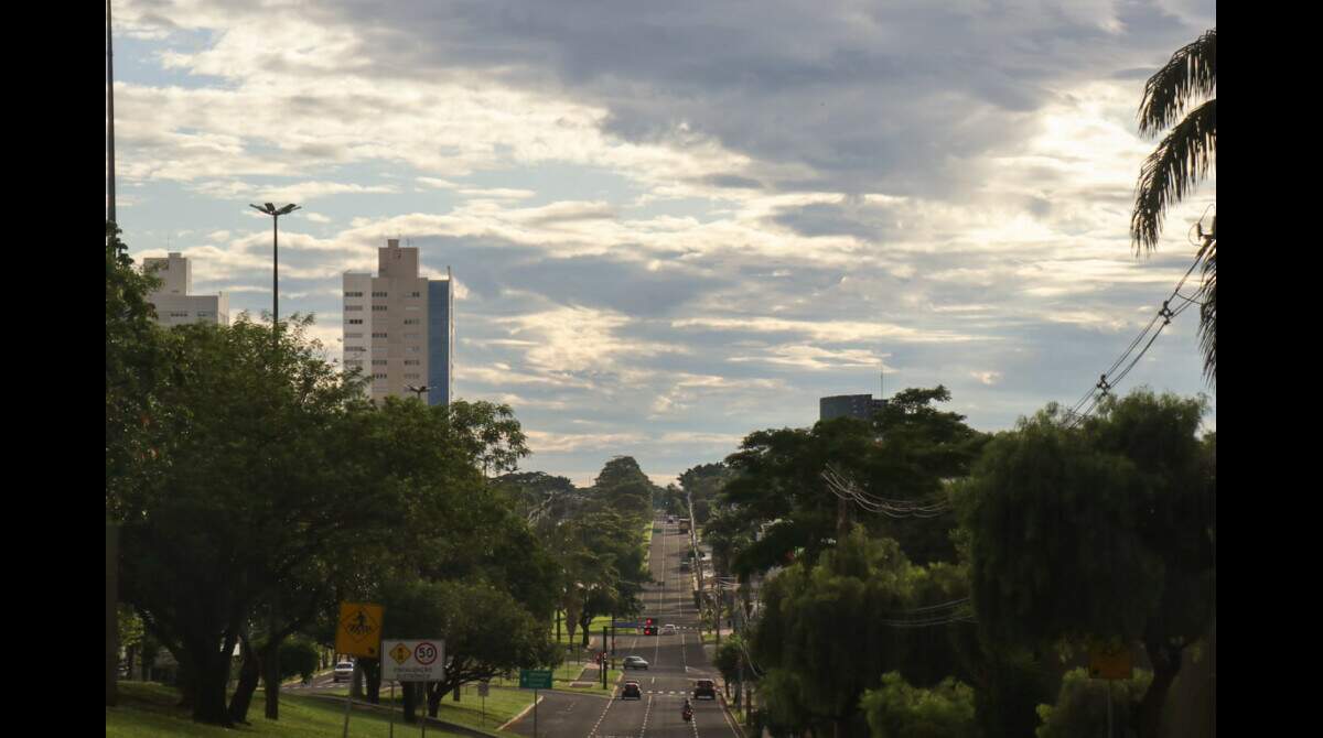 Domingo amanhece garoando e previsão é de frio e mais chuva - Cidades -  Campo Grande News