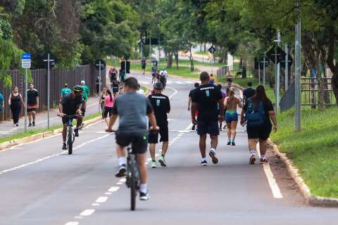 Fora da hora de rush de ciclistas, Parque dos Poderes tem ação educativa 