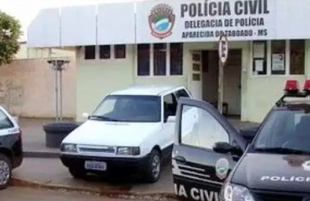 Jovem &eacute; encontrado morto com ferimento na cabe&ccedil;a e marca de tiro no bra&ccedil;o 