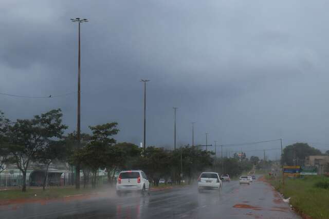 Chove em Campo Grande e alerta de tempestade &eacute; renovado para 67 cidades 