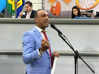 Líder da bancada do PSD (Partido Social Democrático) na Câmara Municipal de Campo Grande, o vereador Ademar Vieira Júnior, o “Coringa”. (Foto: Divulgação/Assessoria)