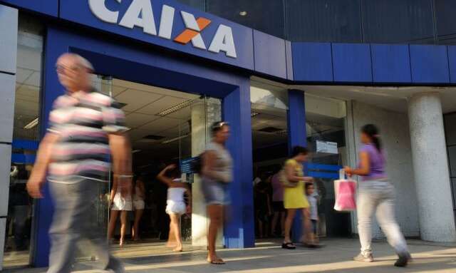 Caixa paga Bolsa Fam&iacute;lia a benefici&aacute;rios com NIS de final 2