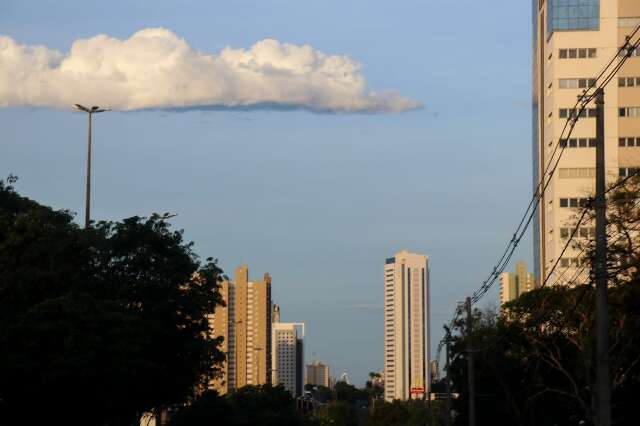 Quarta-feira de c&eacute;u claro e tempo quente em MS, com m&aacute;xima de 35&deg;C