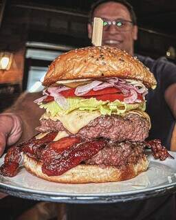 Carro-chefe da casa, Michellis Burger custa R$ 30. (Foto: Arquivo pessoal)