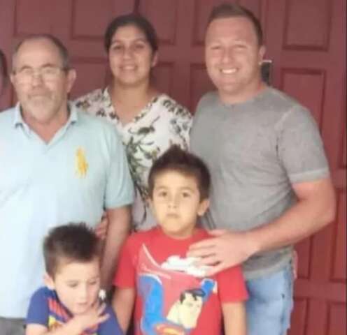 Fam&iacute;lia inteira morreu em acidente na MS-040