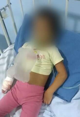 Menina de 2 anos com bronquite precisa de procedimento avaliado em R$ 35 mil