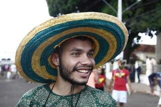 Vinícius comenta que no Carnaval vale ficar pra ver o bloquinho acabar. (Foto: Alex Machado)