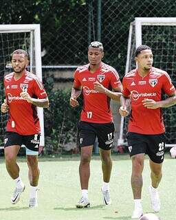 Jogadores Welington, Orejuela, David e Erison, do São Paulo, em treinamento (Foto: Divulgação)