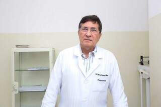 Médico psiquiatra Marcos Estevão dos Santos Moura, que atua no Hospital Nosso Lar (Foto: Marcos Maluf)