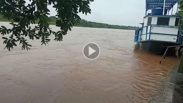 Com chuva desde a madrugada, n&iacute;vel do Rio Taquari sobe 82 cent&iacute;metros