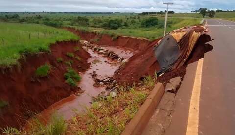 Erosão avança em estrada e R$ 1,4 milhão serão liberados para obra