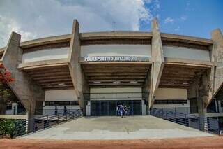 Entrada do Ginásio Poliesportivo Avelino dos Reis (Foto: Arquivo)