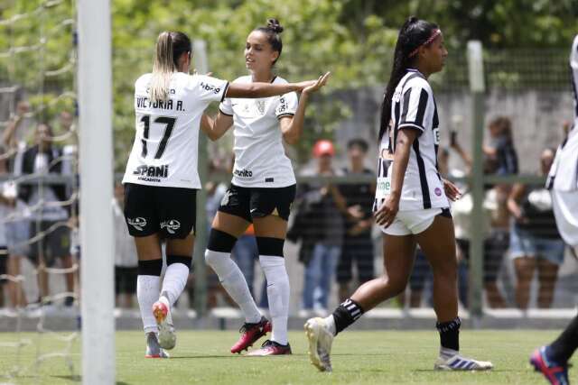 Impiedoso, Corinthians goleia Cear&aacute; por 14 a 0 na estreia do Brasileiro Feminino